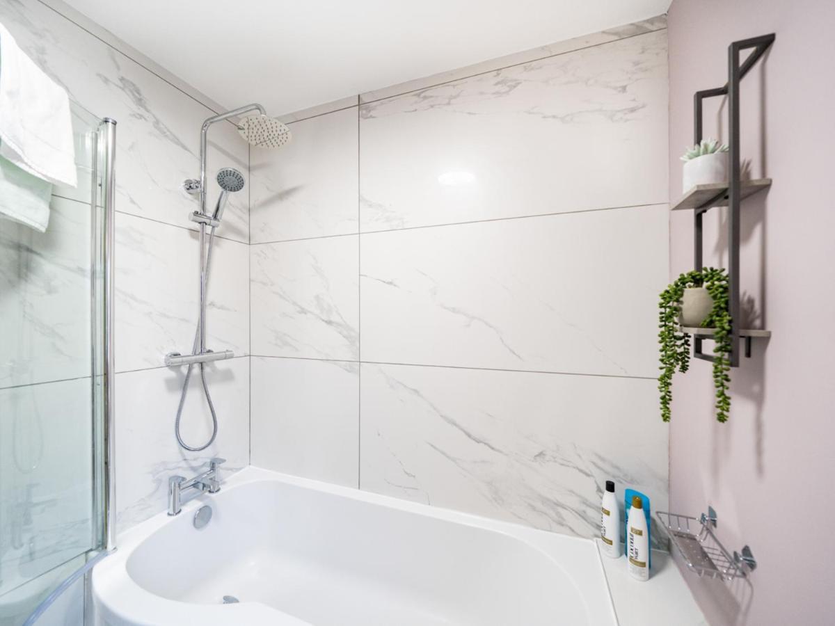 Pass The Keys 58 Lw Ave Stunning 2Br Terrace Top Location Lots Nearby Belfast Esterno foto